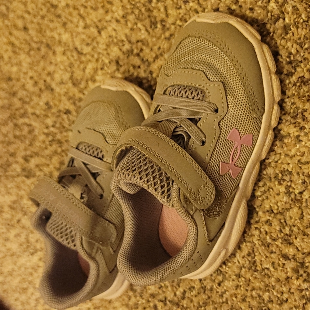 Under Armour Tennis Shoes